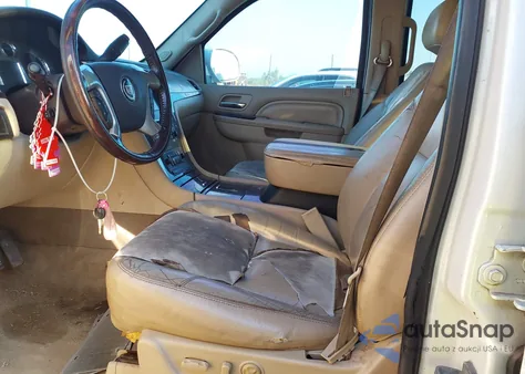 2011 Cadillac Escalade Premium from USA, damaged, VIN 1GYS3CEF9BR178559